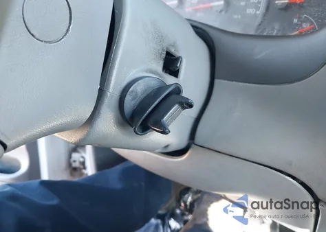 2001 Mazda B3000 Ds/Se from USA, damaged, VIN 4F4YR16U01TM15206